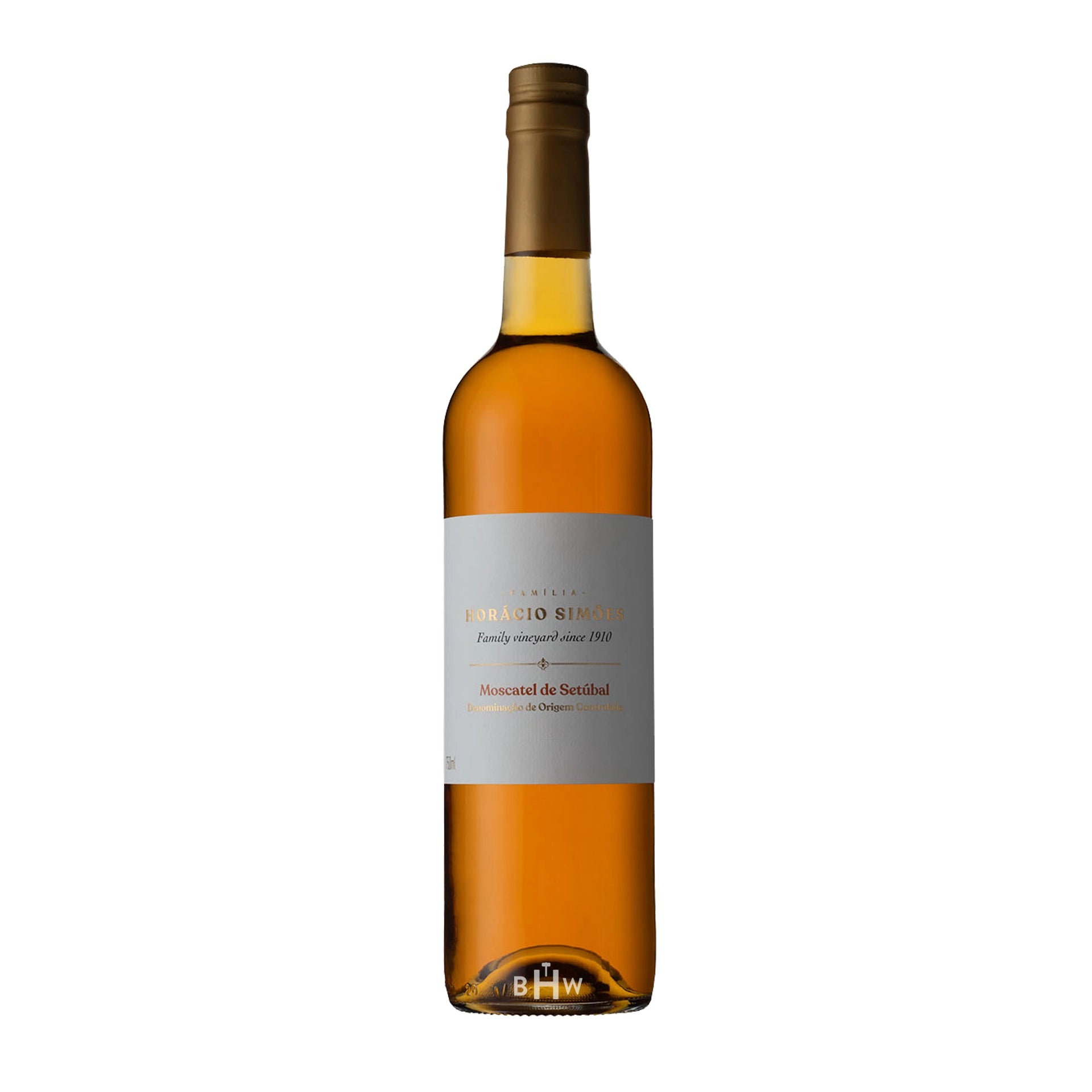 2021HoracioSimoesMoscateldeSetubal wine bottle with a label on a white background