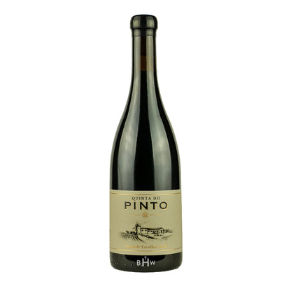 Wine bottle with 'Quinta do Pinto' label on a white background