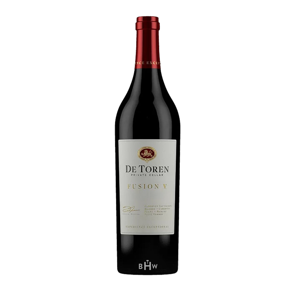 2019DeTorenFusionVStellenboschSouthAfrica wine bottle with a white background. 