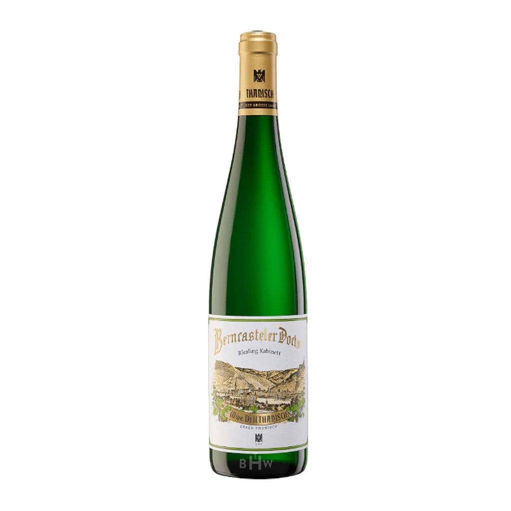 Wine bottle with green label on a white background