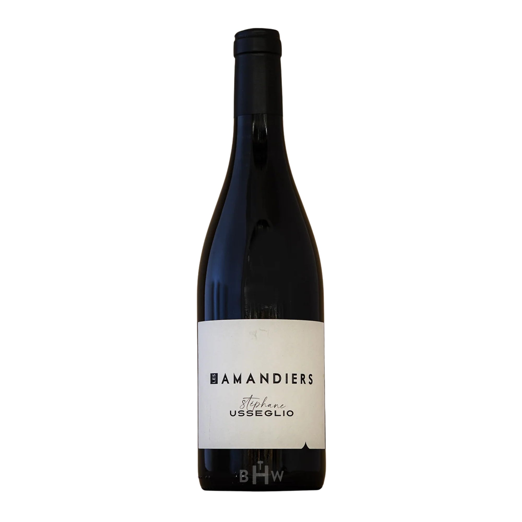 Stephane Usseglio Les Amandiers Vin de France NV wine bottle.