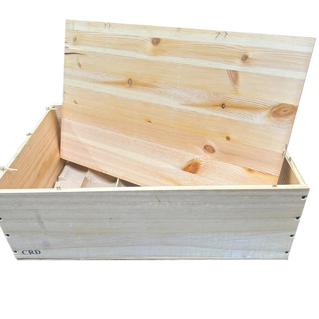 Large original wood wine case, 12-bottle crate with dividers for collectors